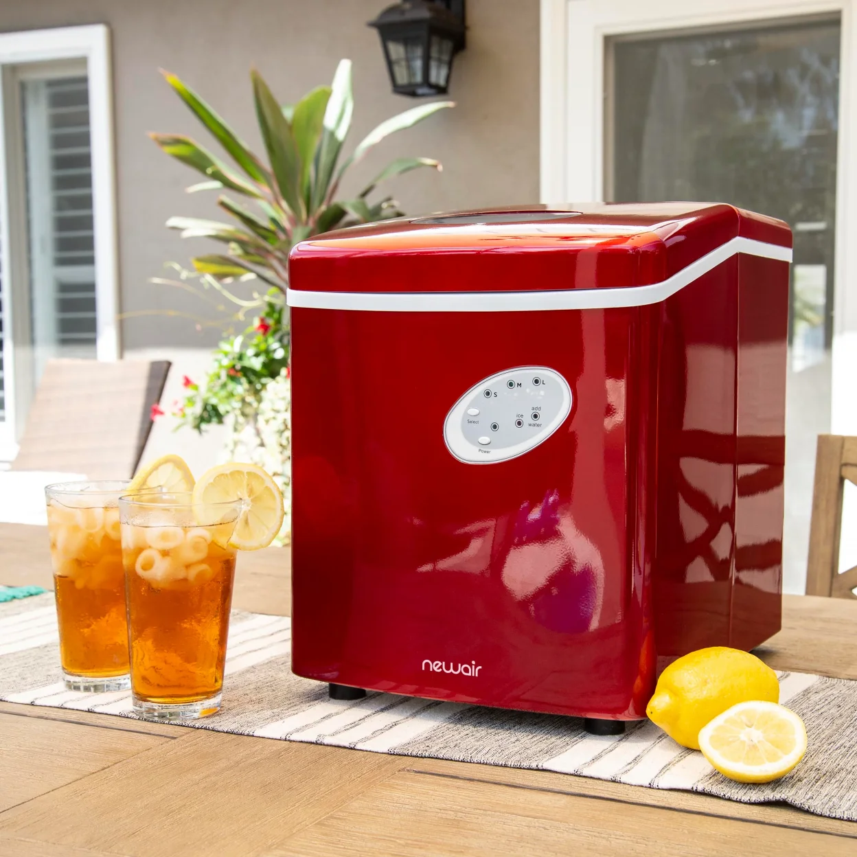 Newair Countertop Ice Maker, 28 lbs. of Ice a Day, 3 Ice Sizes, BPA-Free Parts