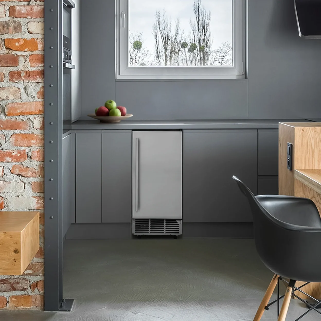 Newair 15” Undercounter 80lb lbs. Daily Clear Ice Cube Maker Machine, Built-in or Freestanding Design, 40 Cubes ready in 15-30 Mins, Fingerprint Resistant Door, Self-Cleaning Function, LED Controls, 24 Hr. Timer, Scoop Included, Ice Thickness Control