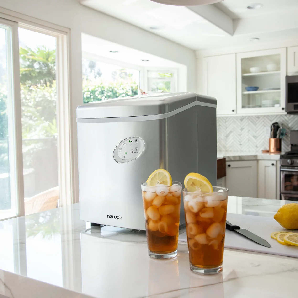 Newair Countertop Ice Maker, 28 lbs. of Ice a Day, 3 Ice Sizes, BPA-Free Parts