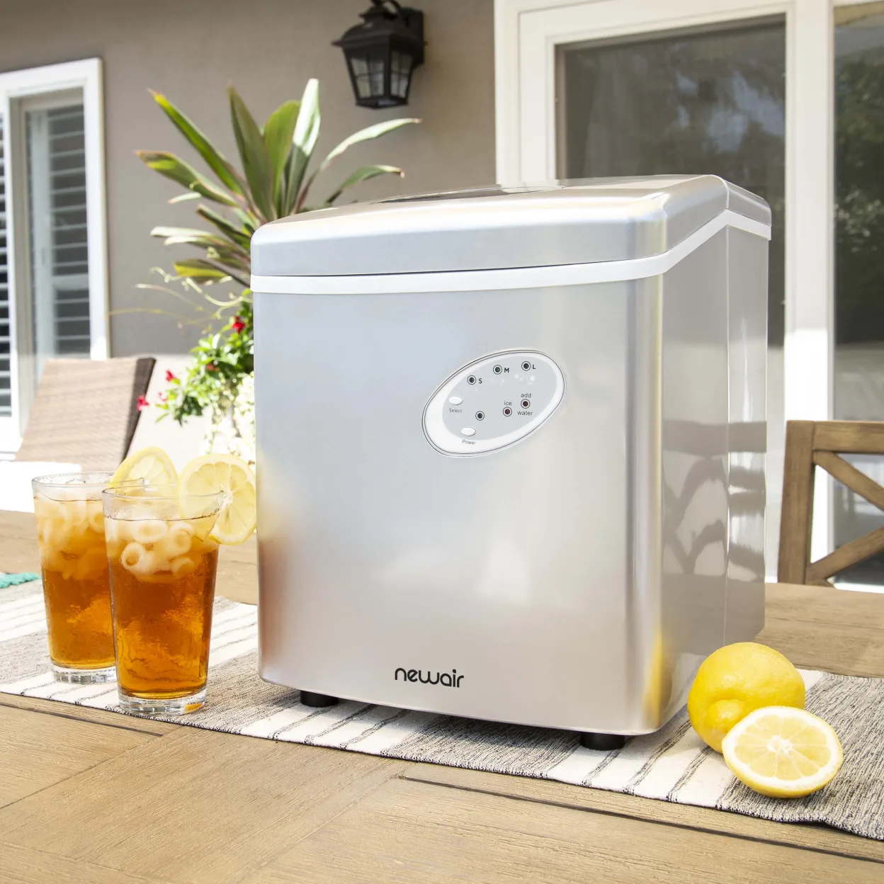 Newair Countertop Ice Maker, 28 lbs. of Ice a Day, 3 Ice Sizes, BPA-Free Parts
