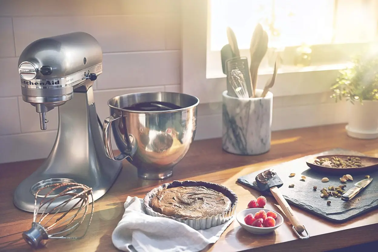 KitchenAid KSM150FEER Value Bundle Artisan 5 Quart Stand Mixer